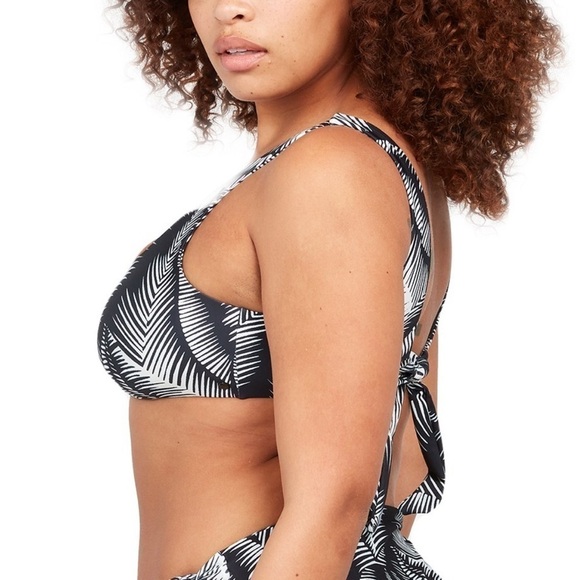 NWT Volcom Stay Or Leaf Scoop Plus Size Bikini Top Black/White - Picture 4 of 8